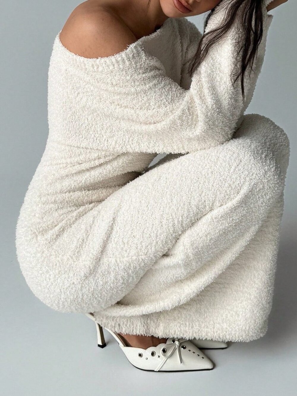 Off-White Casual Women's Plush Knitted Sweater Dress